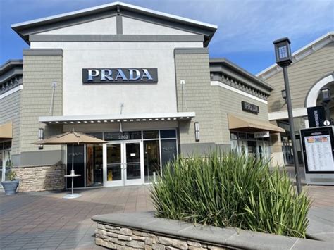 prada outlet livermore california